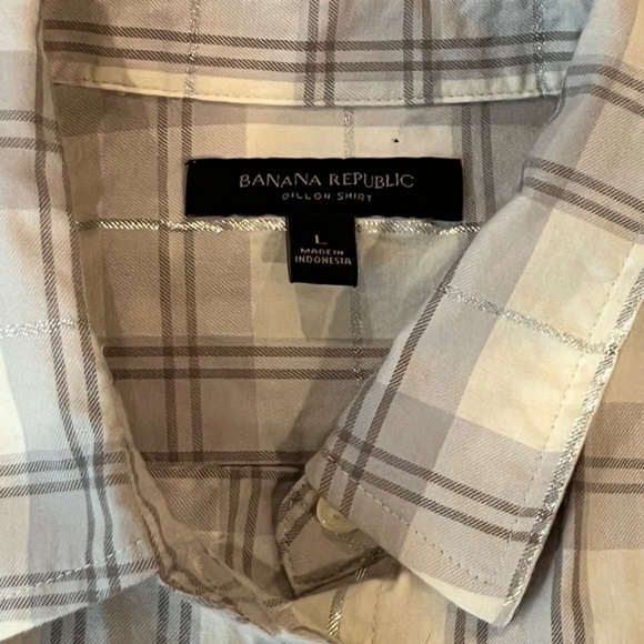Banana Republic Cotton Plaid button front shirt - Picture 4 of 4